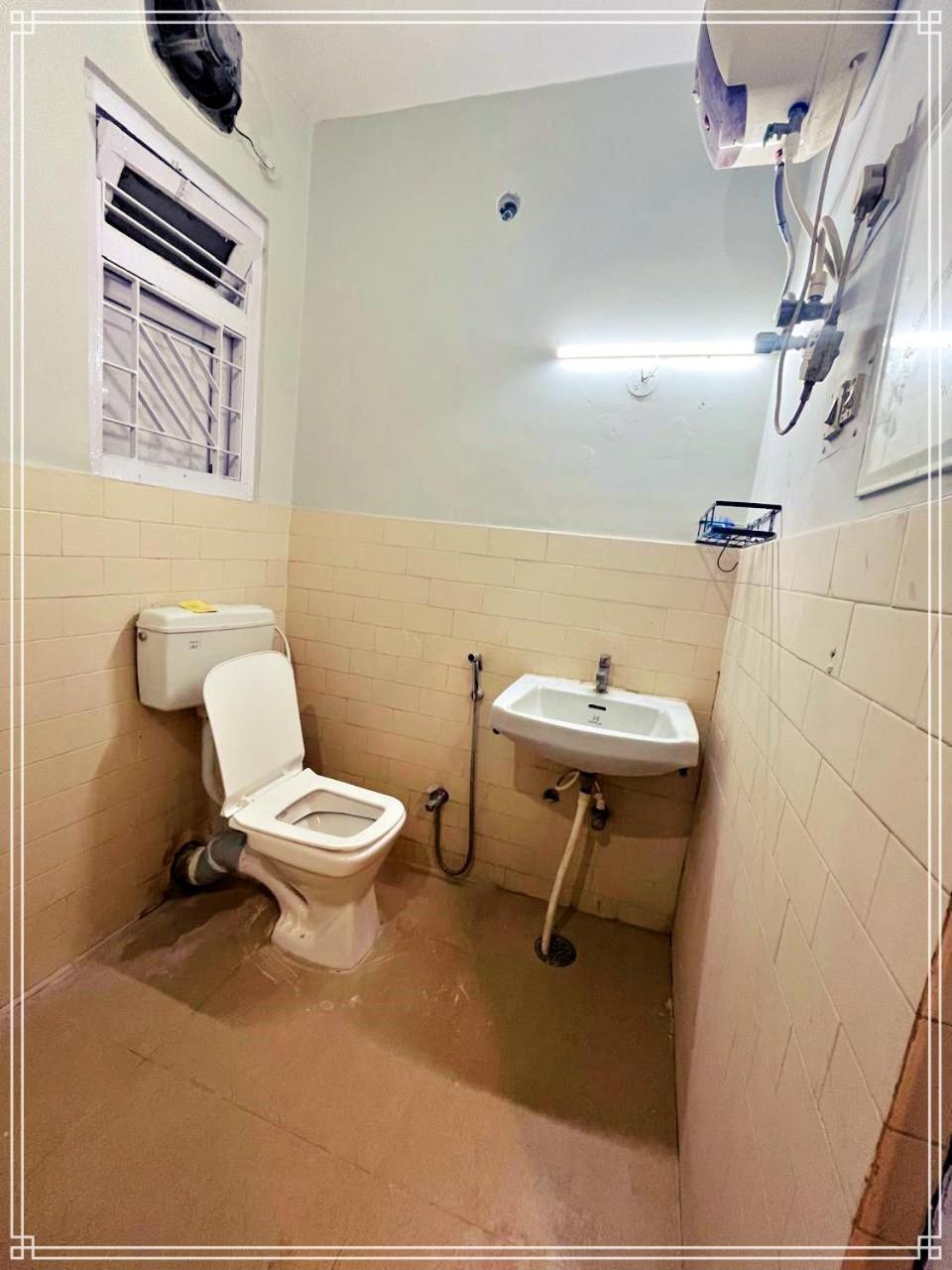 Kanak Laxmi Villa B & B 古瓦哈提 外观 照片